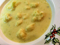 cauliflower & blue cheese soup (c)2006 AWC