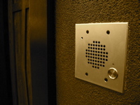 B&B doorbell (c)2006 AEC